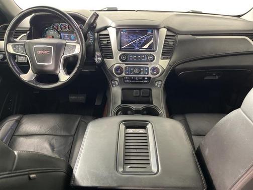 2017 GMC Yukon XL SLT