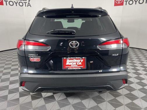 2025 Toyota Corolla Cross XLE