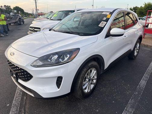 Oxford White 2020 Ford Escape SE
