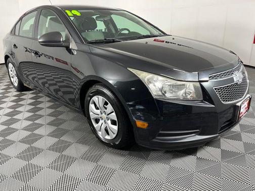 Black Granite Metallic 2014 Chevrolet Cruze LS