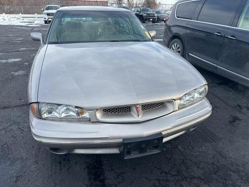 1998 Pontiac Bonneville SE