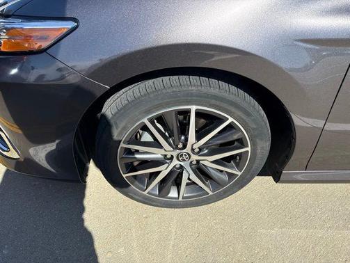 Predawn Gray Mica 2023 Toyota Camry XLE
