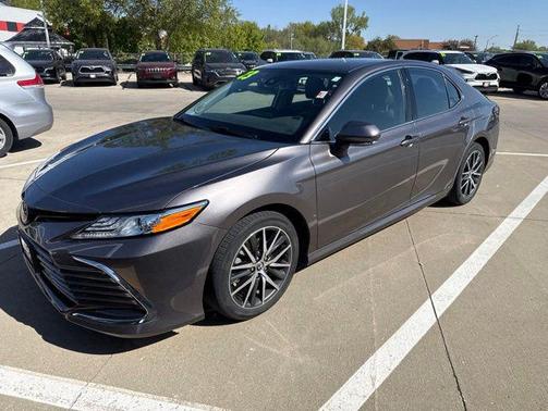 Predawn Gray Mica 2023 Toyota Camry XLE