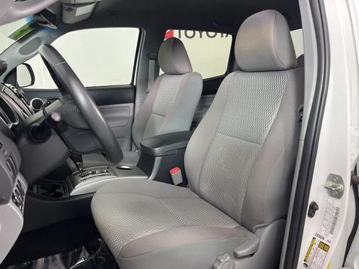 2013 Toyota Tacoma Base