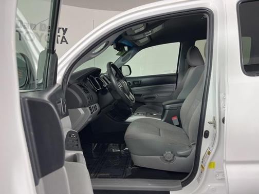 2013 Toyota Tacoma Base