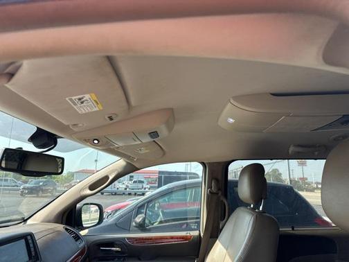 2015 Chrysler Town & Country Touring-L