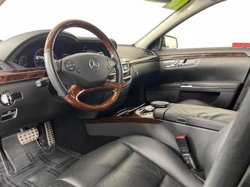 2010 Mercedes-Benz S-Class S 550 4MATIC