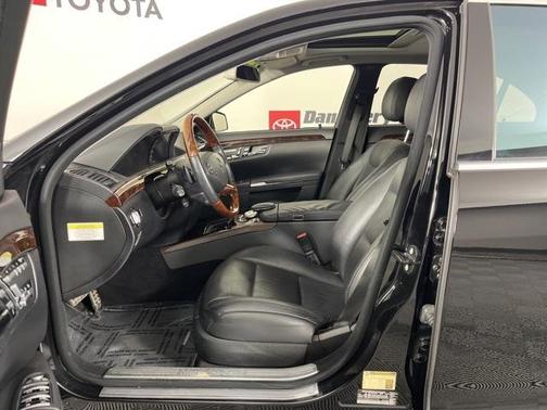 2010 Mercedes-Benz S-Class S 550 4MATIC