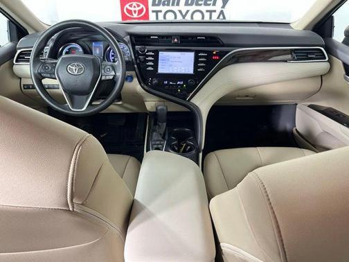 Aqua 2018 Toyota Camry Hybrid LE