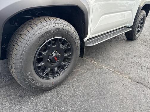 2025 Toyota 4Runner TRD Off Road