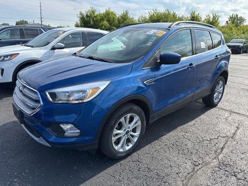 Lightning Blue Metallic 2018 Ford Escape SE