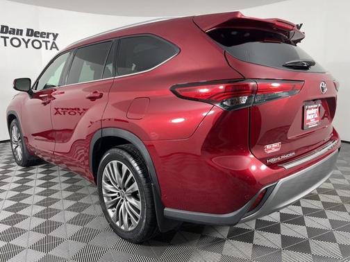 2022 Toyota Highlander Platinum