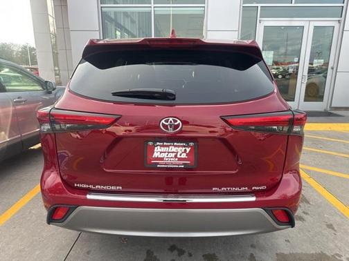 2022 Toyota Highlander Platinum