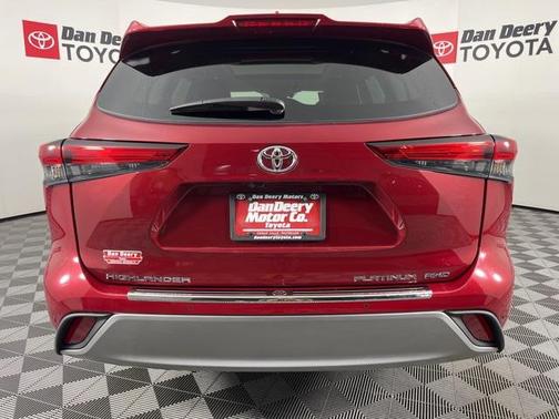 2022 Toyota Highlander Platinum