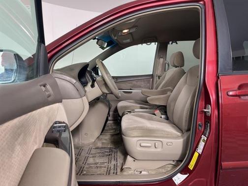 2008 Toyota Sienna LE