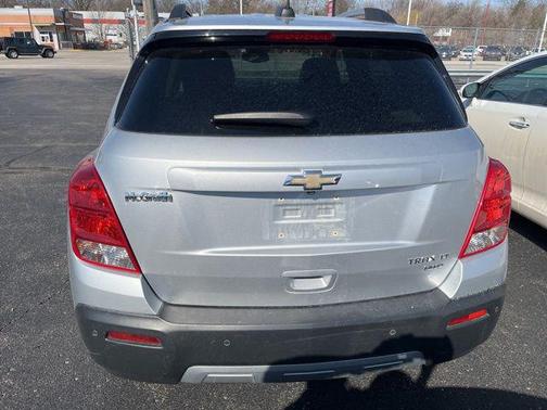 Silver Ice Metallic 2015 Chevrolet Trax LT