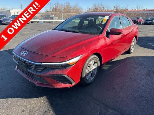 2024 Hyundai ELANTRA SE