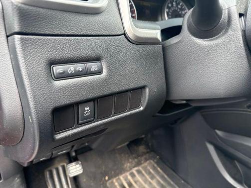 Cayenne Red Metallic 2017 Nissan Murano S