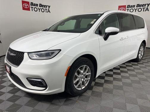 2023 Chrysler Pacifica Touring