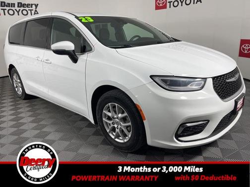 2023 Chrysler Pacifica Touring