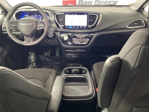 2023 Chrysler Pacifica Touring