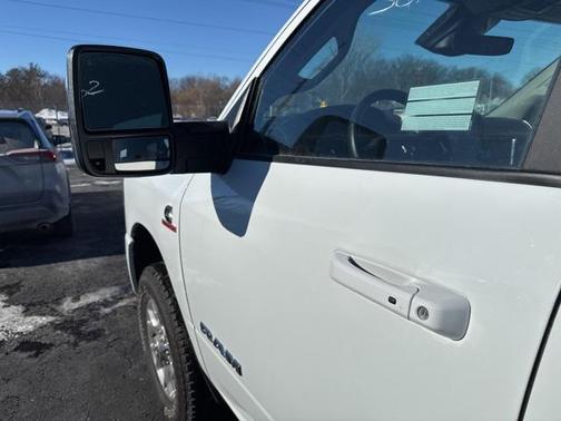 2024 RAM 2500 Laramie Crew Cab 4x4 6'4' Box