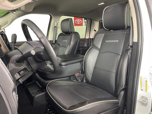 2024 RAM 2500 Laramie Crew Cab 4x4 6'4' Box