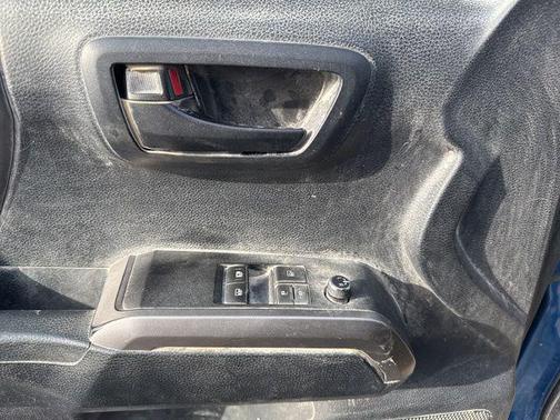 2016 Toyota Tacoma SR5