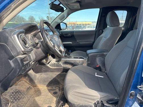 2016 Toyota Tacoma SR5