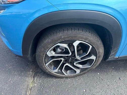 Marina Blue Metallic 2025 Chevrolet Trax FWD 2RS