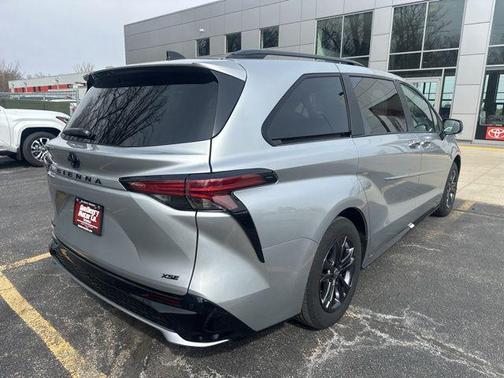 2025 Toyota Sienna XSE 7 Passenger