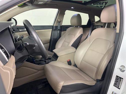 White Cream 2021 Hyundai TUCSON Ultimate