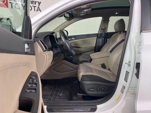 White Cream 2021 Hyundai TUCSON Ultimate