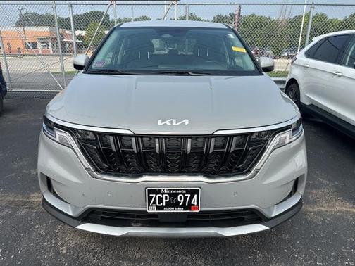 2024 Kia Carnival EX