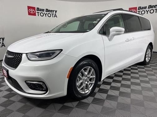 2022 Chrysler Pacifica Touring-L