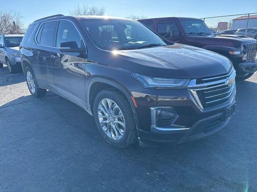 2022 Chevrolet Traverse LT Leather