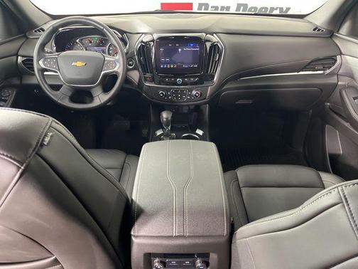 2022 Chevrolet Traverse LT Leather