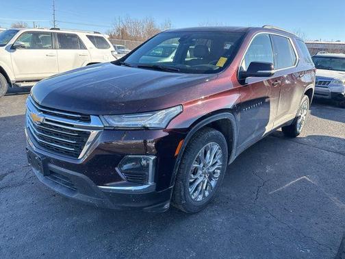 2022 Chevrolet Traverse LT Leather
