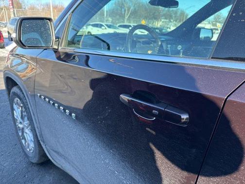 2022 Chevrolet Traverse LT Leather