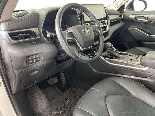 2021 Toyota Highlander Hybrid Limited
