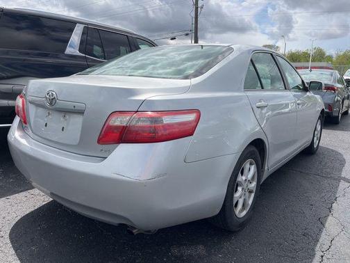 Titanium Metallic 2007 Toyota Camry LE