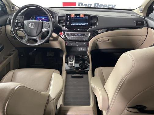 2019 Honda Pilot Touring 8-Passenger