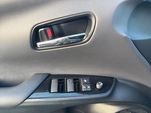 2021 Toyota Prius XLE