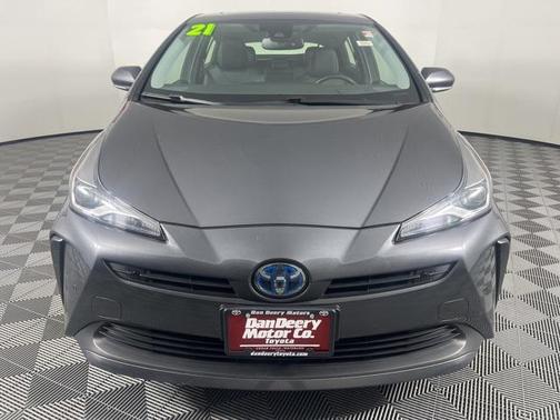 2021 Toyota Prius XLE