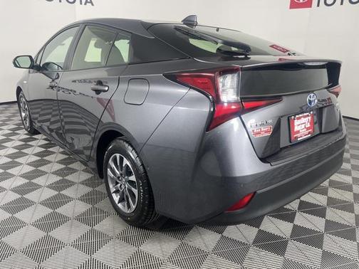 2021 Toyota Prius XLE