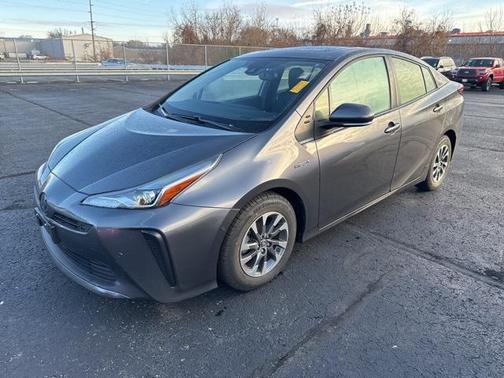 2021 Toyota Prius XLE