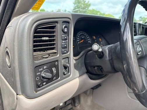 Smokin Asphalt 2005 Chevrolet Tahoe Z71