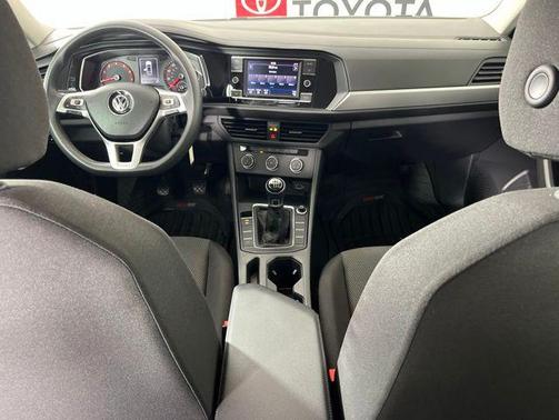White 2019 Volkswagen Jetta 1.4T S
