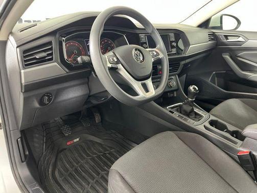 White 2019 Volkswagen Jetta 1.4T S
