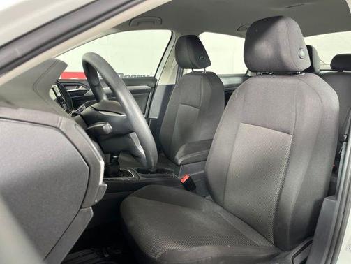 White 2019 Volkswagen Jetta 1.4T S